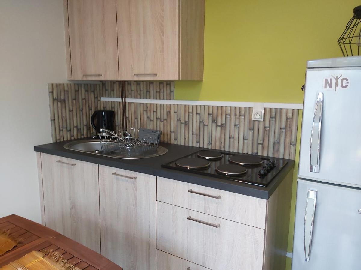 Location Meublee - Les Avirons Apartment ภายนอก รูปภาพ